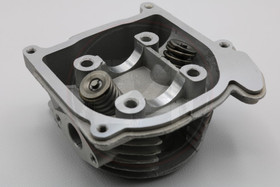 Sylinterikansi 64mm venttiileillä 72cc, Kiina skootterit, Baotian, Fude, GY6 4T