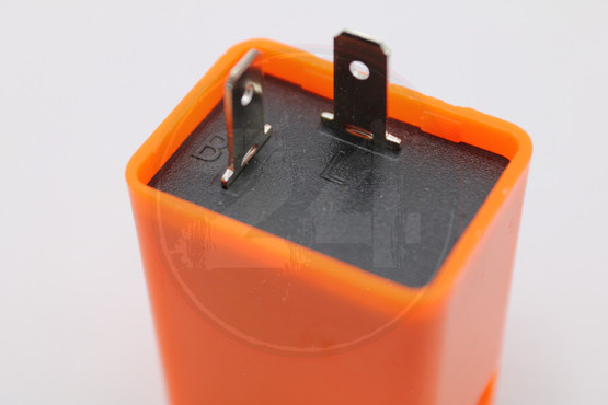 Vilkkurele + kiinnityskumi, 12V 2 x 10W + 3.4W