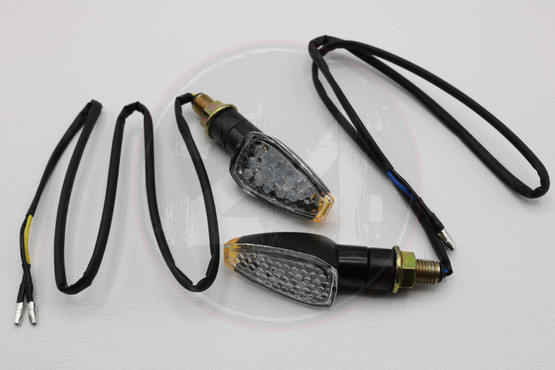 Led-vilkkupari, musta / kirkaslasi