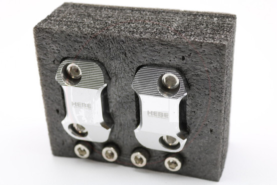 Ohjaustangon kiinnikepari CNC, hopea