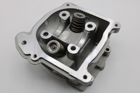 Sylinterikansi 64mm venttiileillä 50cc, Kiina skootterit, Baotian, Fude, GY6 4T