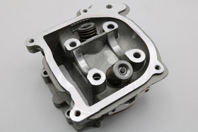 Sylinterikansi 64mm venttiileillä 50cc, Kiina skootterit, Baotian, Fude, GY6 4T