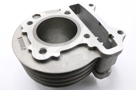 Sylinterisarja 47mm 13mm tappi 72cc, Kiina skootterit, Baotian, Fude, GY6 4T