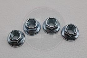 Sylinterin pinnapulttien mutterit 4kpl M7 x 1.0mm