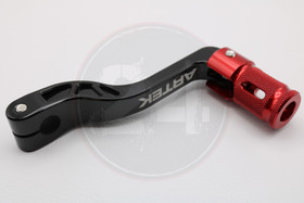 Vaihdepoljin CNC musta / punainen, Minarelli Am6