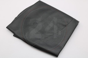 Penkinpäällinen musta, Peugeot Kisbee