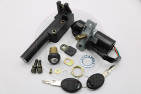 Lukkosarja + 2 avainta, Aprilia SR 50