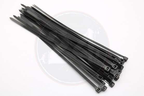 Nippuside musta 25kpl, 4.5 x 200mm