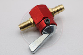 Polttoainehana punainen, 8mm letkujen väliin