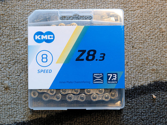 KMC Z8.3 SILVER/GREY 1/2X3/32