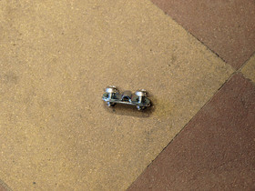 FENDER BRACKET FOR 4MM STAY, 2 BOLTS, ZINC PLATED