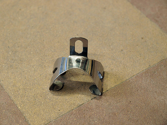 REAR FENDER BRACKET 40/45 MM