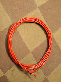 OUTER CABLE HOUSING ORANGE 2.5M X 5MM
