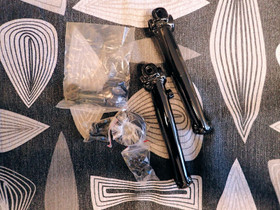 3-PIECE CRANK 175MM SEALED, BLACK