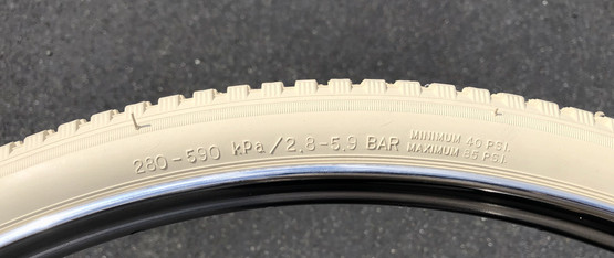 CLASSIC 28 X 1 1/2