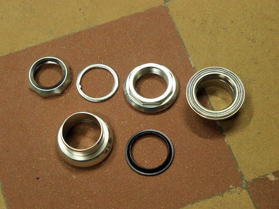 HEADSET THREADED 1