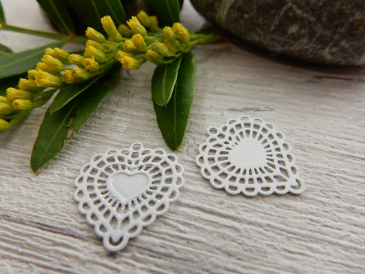 Sydänriipus, 15x14mm, valkoinen, 1kpl