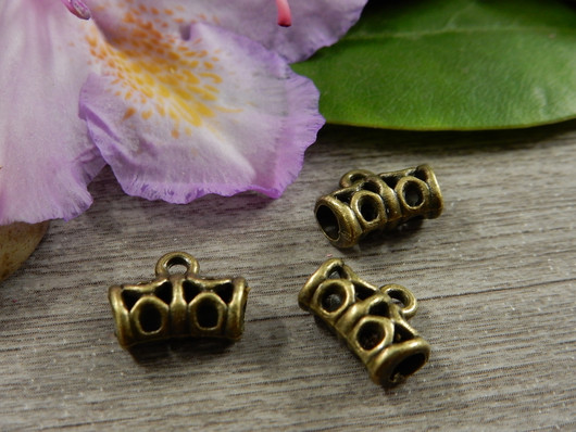 Riipuspidike, 9x11mm, pronssi, 1kpl