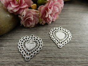 Sydänriipus, 15x14mm, matta hopea, 1kpl