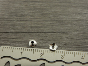 Helmihattu kukka, 4mm, kirkashopea, 50kpl