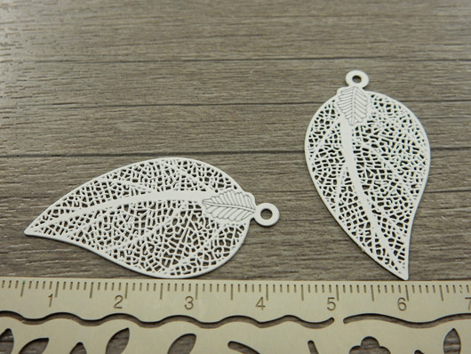 Lehtiriipus, 39x21mm, valkoinen, 1kpl