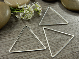 Linkki kolmio, 24x27x0.8mm, umpi, kirkashopea, 1kpl