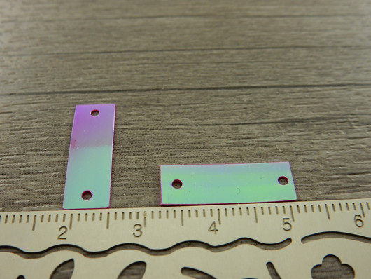 Paljetti/riipus suorakulmio,  2x0.7mm, pinkki, 20kpl