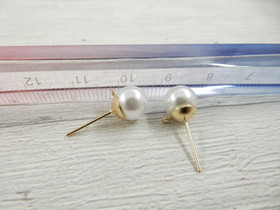 Korvakorutappi lenkillä, 8x19mm, kulta/valkoinen, 1pari