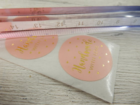 Handmade with love tarra, 25mm, kulta/vaaleanpunainen, 10kpl