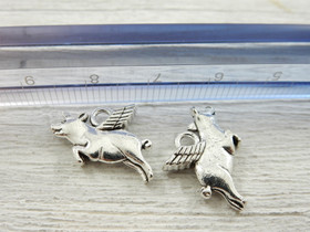 Lentäväpossuriipus, 13x19mm, kromi, 1kpl