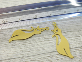 Kissariipus 27x9mm, keltainen, 1kpl