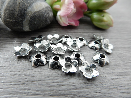 Helmihattu kukka, 6mm, kromi, 20kpl