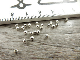 Metallihelmi, 2mm, kirkashopea, 100kpl