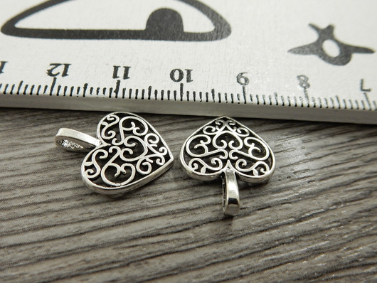 Sydänriipus, 18x14mm, kromi, 1kpl