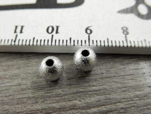 Akryylihelmi stardust, 6mm, hopea, 20kpl