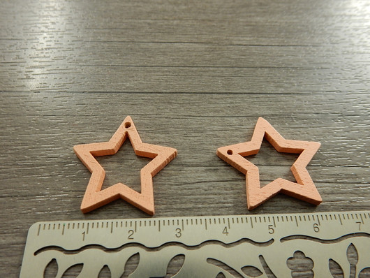 Puuriipus tähti, 24x25mm, persikka, 1kpl