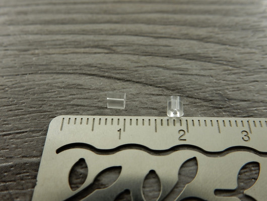 Korvakorun tausta silikoni putki, 3x3mm, kirkas, 200kpl