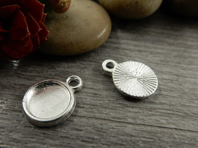 Kapussipohja, 8mm, kirkashopea 1kpl