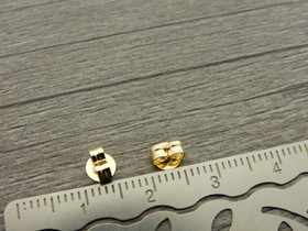 Korvakorun tausta, 5x4.5mm, rst/vaaleakulta, 10kpl