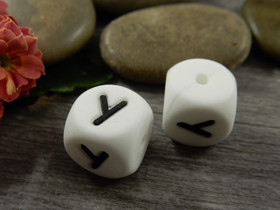 Kirjainhelmi Y, 12mm, valkoinen, 1kpl