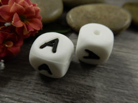 Kirjainhelmi A, 12mm, valkoinen, 1kpl