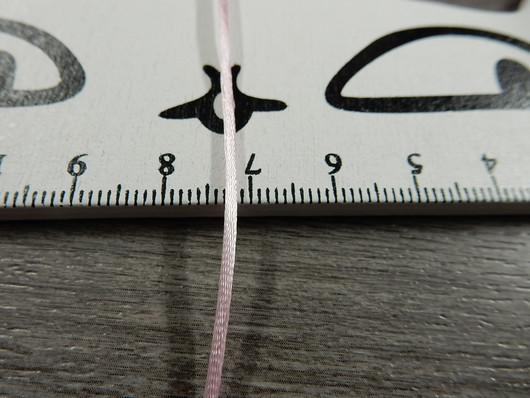 Polyesteri satiininyöri, 1mm, vaaleanpunainen, 10m