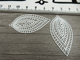 Kuvioriipus, 45x24mm, valkoinen, 1kpl