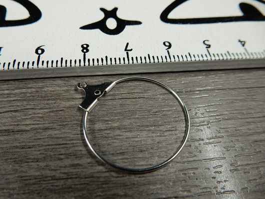 Korukehys ympyrä, 20x0.6mm, kirkashopea, 1pari