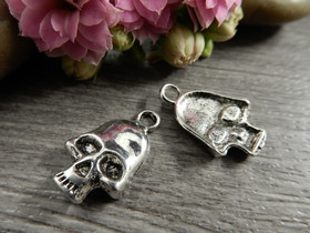 Pääkalloriipus, 18x11mm, kromi, 1kpl