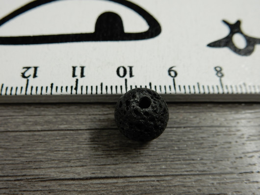 Laavakivihelmi, 10mm, musta, 10kpl