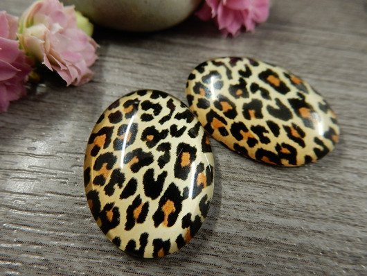 Kapussi kuvio, 18x25mm, ruskea, 1kpl