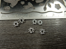 Metallihelmi rondelli, 4mm, kirkashopea, 20kpl