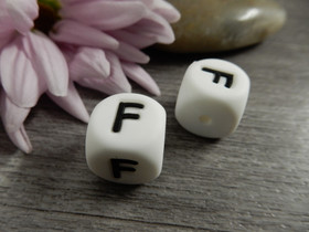 Kirjainhelmi F, 12mm, valkoinen, 1kpl