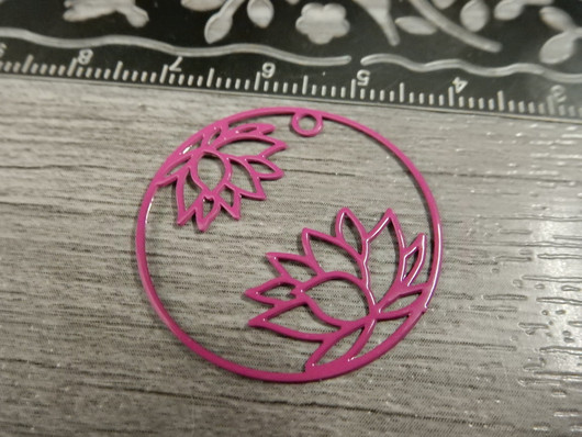 Kukkariipus lotus/linkki, 27mm, fuksia, 1kpl